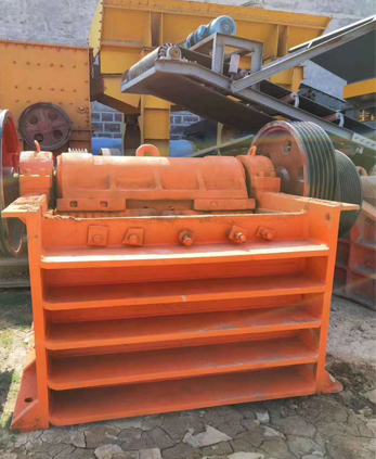 500X1500顎式破碎機