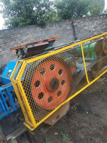二手對輥機(jī)出售